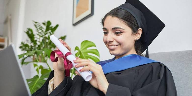 Distance Education Courses After Graduation: Best Options